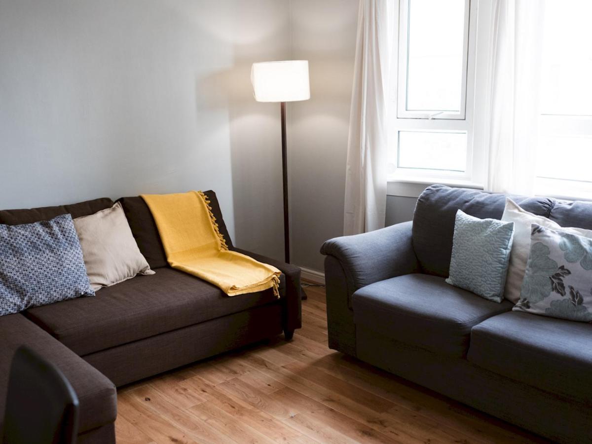 Pass The Keys Cozy Two Bed Flat Near Glasgow Airport & Paisley Exterior foto